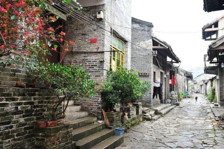 小萝莉泰国度假
