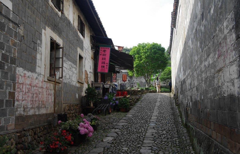篮球运动员营救